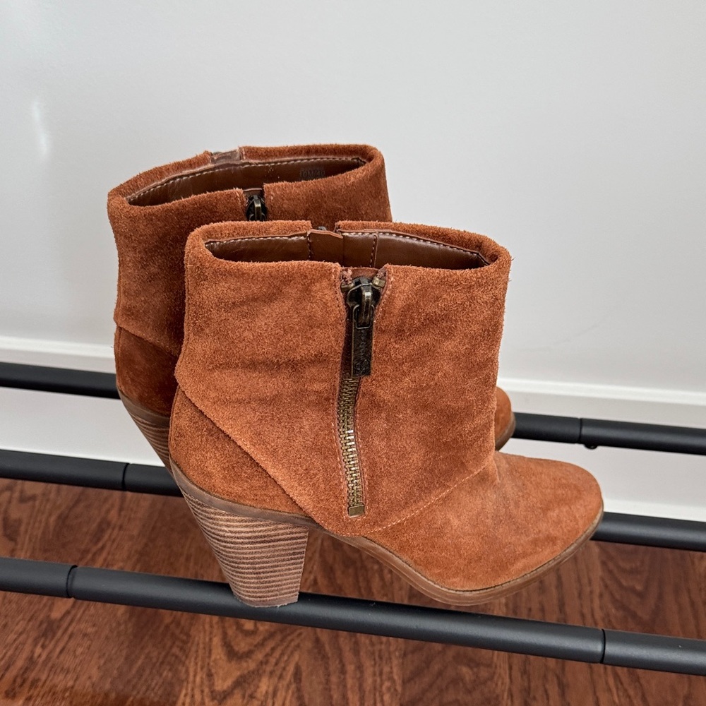 Jessica Simpson Brown Ankle Boots - Picture 4 of 6